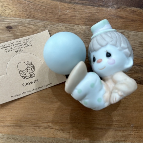 Precious Moments Clowns 12238 1984 - Picture 10 of 12